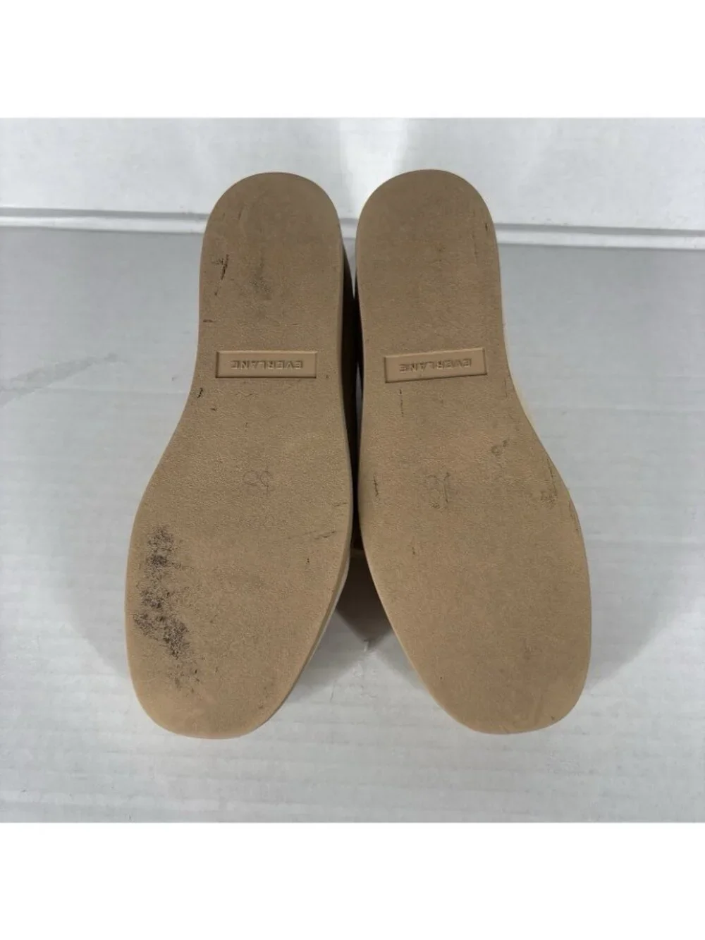 Everlane Women 6.5 Beige Tan Casual Lace Up Pebble Suede The Moc-Toe Chukka Boot